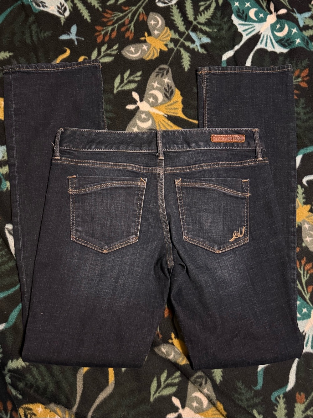 Express Stella Low Rise Barely Boot Jeans Size 6R
